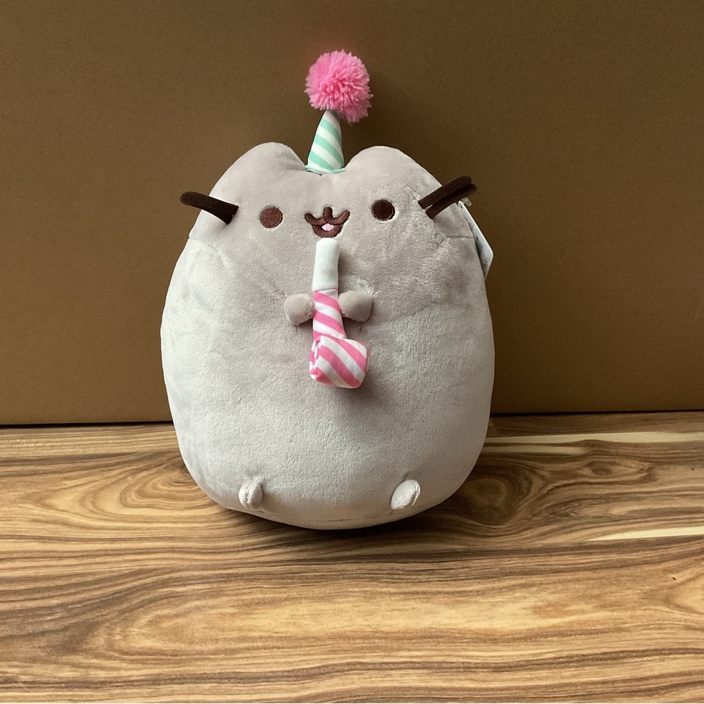 GUND Pusheen 11" Claires exclusive discontinued plush NWT